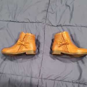 Tan Ankle Boots with Bow Detail